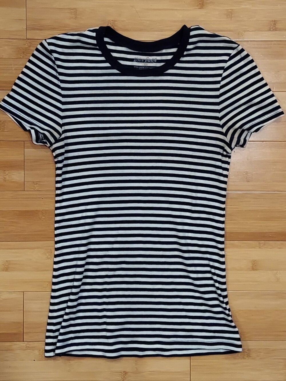 Striped Short-Sleeve Black & White Tee Size Small